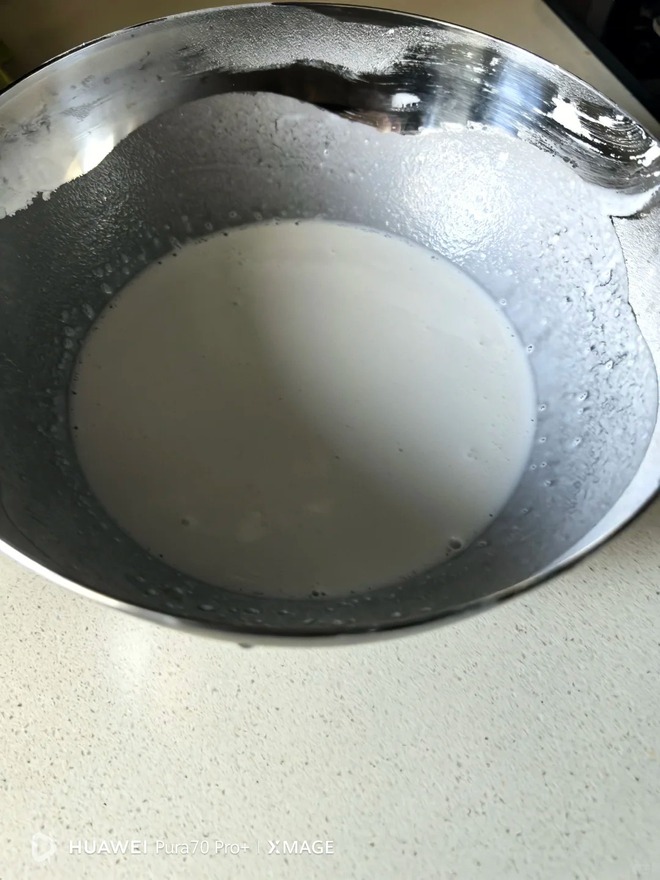 Giải mã món bánh "tuổi thơ dữ dội" trong phim TVB: Là "anh em sinh đôi" thất lạc của bánh bèo Việt Nam- Ảnh 9.