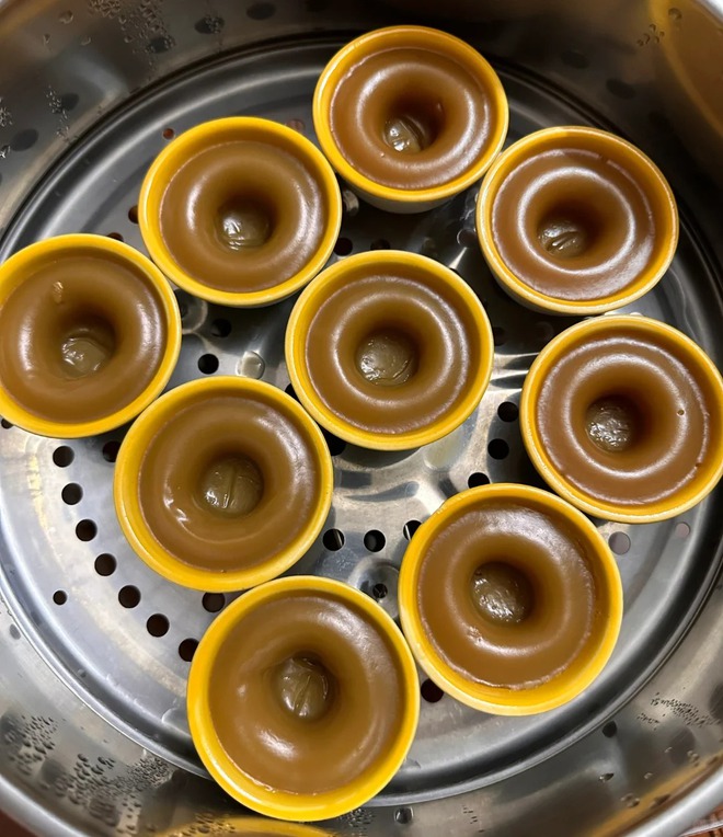 Giải mã món bánh "tuổi thơ dữ dội" trong phim TVB: Là "anh em sinh đôi" thất lạc của bánh bèo Việt Nam- Ảnh 3.