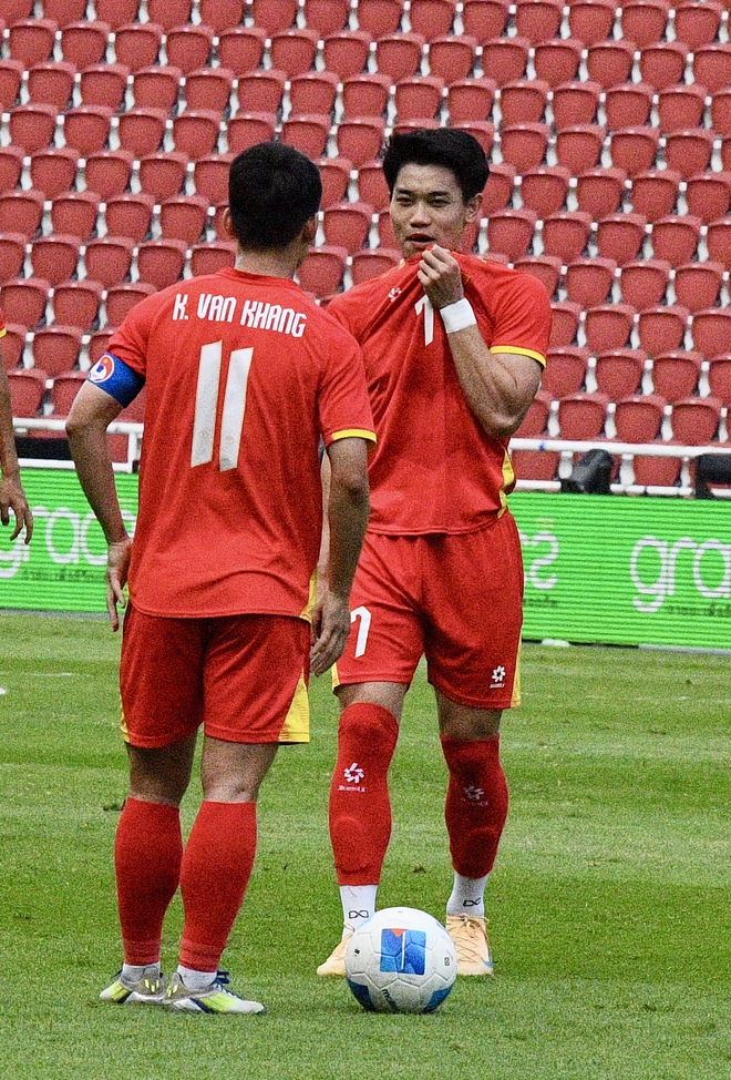 Hotboy U22 Việt Nam 3 lần giành Cầu thủ xuất sắc nhất trận, "out trình" ở SEA Games 33, HLV Kim Sang-sik khuyên xuất ngoại- Ảnh 15. Hotboy U22 Việt Nam 3 lần giành Cầu thủ xuất sắc nhất trận, "out trình" ở SEA Games 33, HLV Kim Sang-sik khuyên xuất ngoại- Ảnh 15.