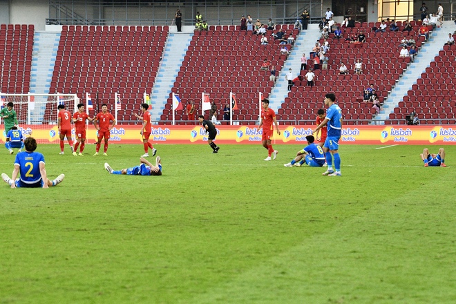 Hotboy U22 Việt Nam 3 lần giành Cầu thủ xuất sắc nhất trận, "out trình" ở SEA Games 33, HLV Kim Sang-sik khuyên xuất ngoại- Ảnh 11. Hotboy U22 Việt Nam 3 lần giành Cầu thủ xuất sắc nhất trận, "out trình" ở SEA Games 33, HLV Kim Sang-sik khuyên xuất ngoại- Ảnh 11.