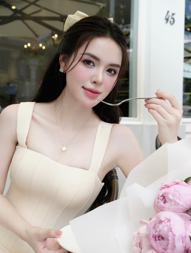 Một mỹ nhân phim giờ vàng hút hàng triệu lượt xem- Ảnh 7. Một mỹ nhân phim giờ vàng hút hàng triệu lượt xem- Ảnh 7.