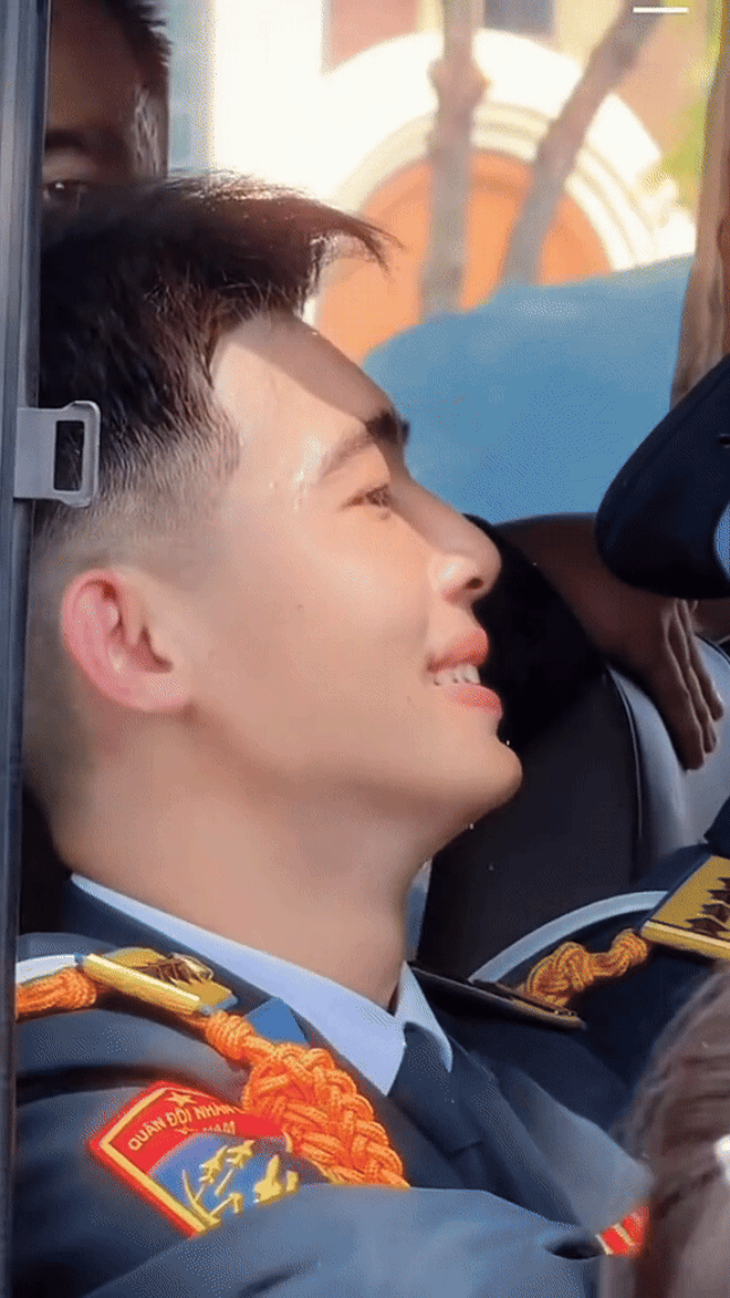 Tìm thấy những "báu vật nhan sắc của nhà nước" trong năm 2025- Ảnh 35. Tìm thấy những "báu vật nhan sắc của nhà nước" trong năm 2025- Ảnh 35.