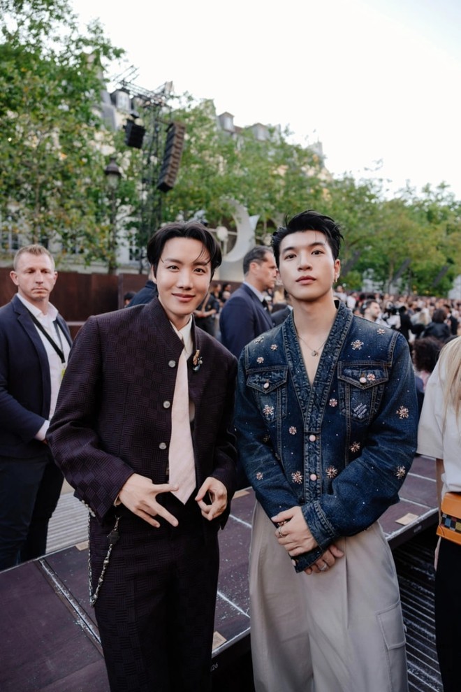 HIEUTHUHAI và Calvin Klein: Khi tranh cãi và ganh ghét tạo nên biểu mẫu của sự thành công- Ảnh 4. HIEUTHUHAI và Calvin Klein: Khi tranh cãi và ganh ghét tạo nên biểu mẫu của sự thành công- Ảnh 4.