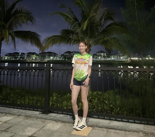 Gặp hotgirl Việt Nam 19 tuổi hot rần rần trên báo Thái Lan, thẹn thùng khi được gọi là "nàng tiên điền kinh"- Ảnh 8. Gặp hotgirl Việt Nam 19 tuổi hot rần rần trên báo Thái Lan, thẹn thùng khi được gọi là "nàng tiên điền kinh"- Ảnh 8.