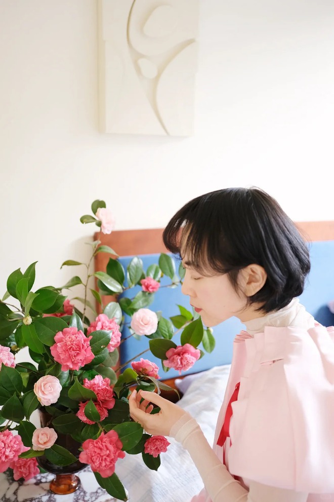 Tết 2026 chơi gì cho "độc"? Thử ngay chậu trà Hương Phi vừa có sắc, vừa có hương, lại mang phú quý vào nhà- Ảnh 2.