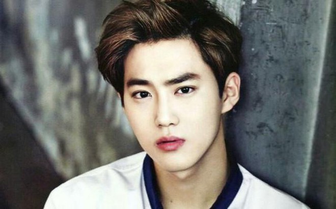 Dậy sóng clip phú bà "bao nuôi" tình tứ bên thiếu gia đẹp nhất showbiz- Ảnh 4. Dậy sóng clip phú bà "bao nuôi" tình tứ bên thiếu gia đẹp nhất showbiz- Ảnh 4.