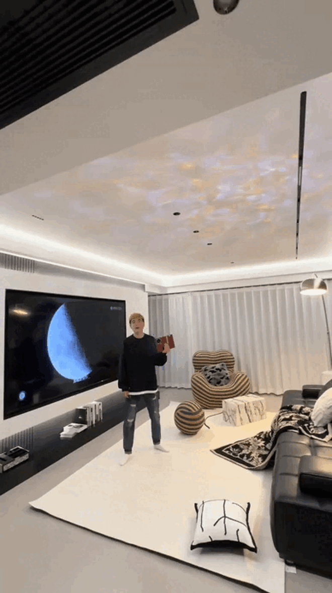 Cuốc giao hàng định mệnh khiến cuộc đời nam shipper sinh năm 2002 đảo chiều- Ảnh 4. Cuốc giao hàng định mệnh khiến cuộc đời nam shipper sinh năm 2002 đảo chiều- Ảnh 4.