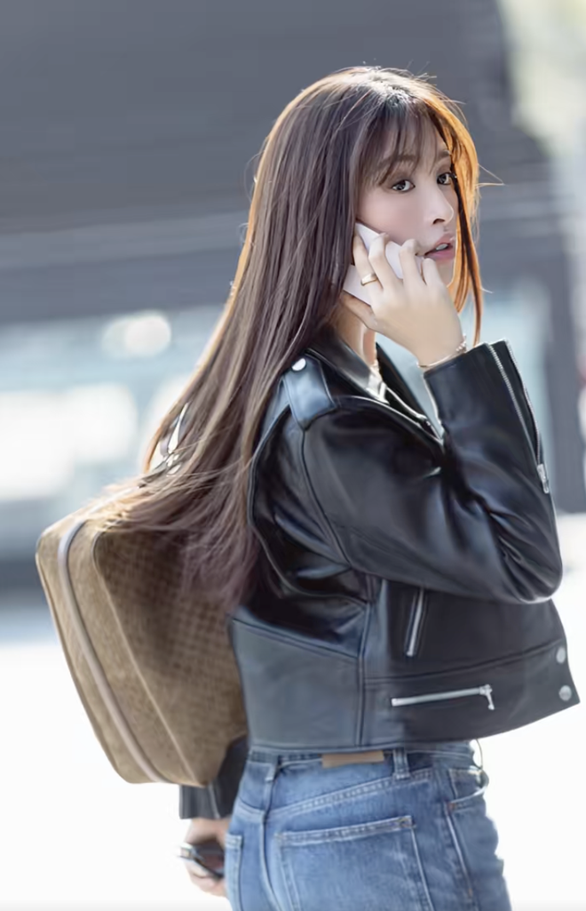 Tìm ra mỹ nhân Việt đu trend "trạm tỷ" đỉnh nhất, nhan sắc "ngàn năm có một" khiến gần 2 triệu người bấn loạn- Ảnh 3. Tìm ra mỹ nhân Việt đu trend "trạm tỷ" đỉnh nhất, nhan sắc "ngàn năm có một" khiến gần 2 triệu người bấn loạn- Ảnh 3.