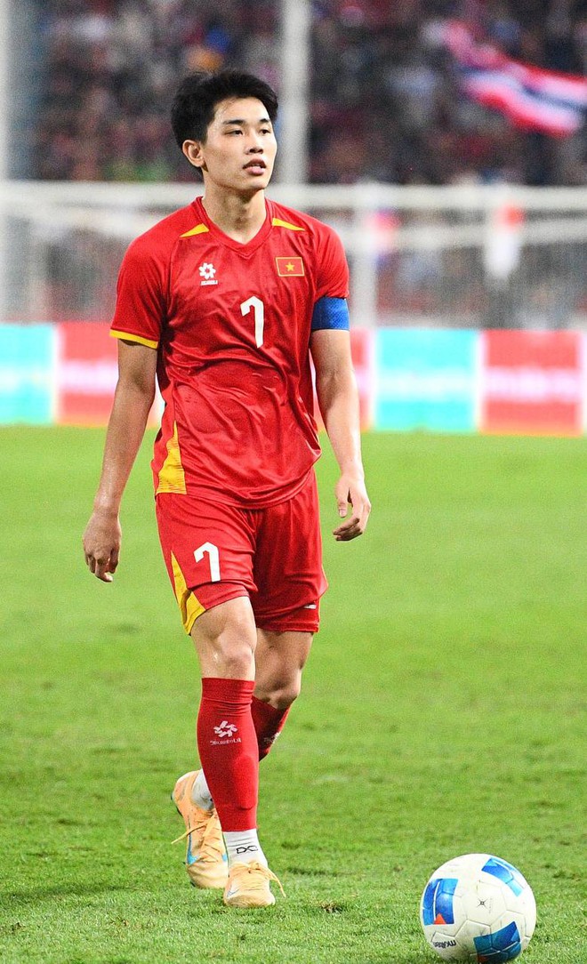 "Trai đẹp" Đình Bắc đang hẹn hò bạn gái lớn hơn 6 tuổi?- Ảnh 1.