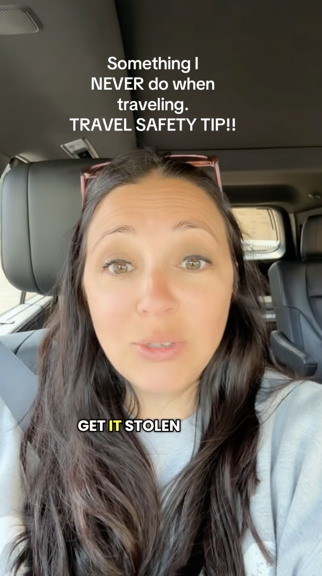 Cảnh báo khẩn cho ai còn để điện thoại lên khay soi an ninh sân bay- Ảnh 2. Cảnh báo khẩn cho ai còn để điện thoại lên khay soi an ninh sân bay- Ảnh 2.