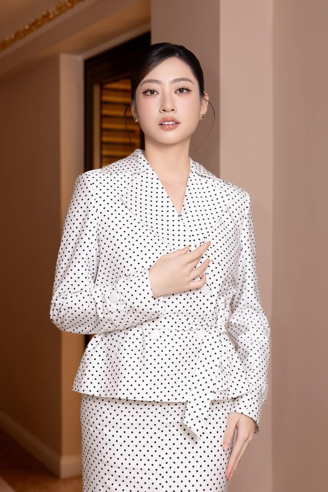 Lương Thùy Linh bị chê xuống sắc- Ảnh 6. Lương Thùy Linh bị chê xuống sắc- Ảnh 6.