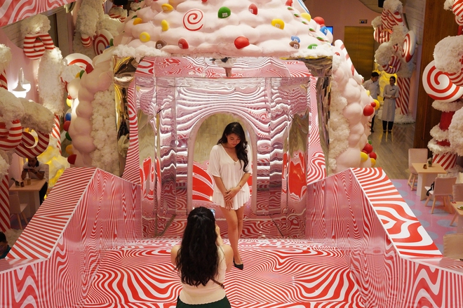 Cận cảnh quán cà phê Giáng sinh 200k/giờ ở TP.HCM, đáng thì thấy đáng nhưng trải nghiệm thì thật sự chưa xứng!- Ảnh 22. Cận cảnh quán cà phê Giáng sinh 200k/giờ ở TP.HCM, đáng thì thấy đáng nhưng trải nghiệm thì thật sự chưa xứng!- Ảnh 22.