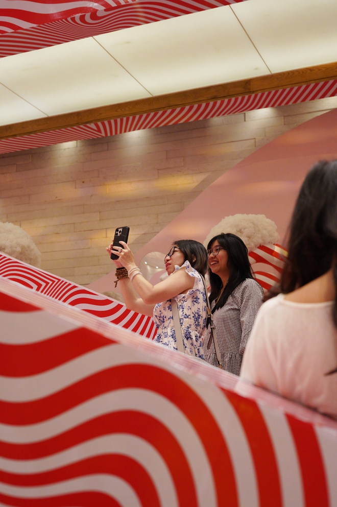 Cận cảnh quán cà phê Giáng sinh 200k/giờ ở TP.HCM, đáng thì thấy đáng nhưng trải nghiệm thì thật sự chưa xứng!- Ảnh 24. Cận cảnh quán cà phê Giáng sinh 200k/giờ ở TP.HCM, đáng thì thấy đáng nhưng trải nghiệm thì thật sự chưa xứng!- Ảnh 24.