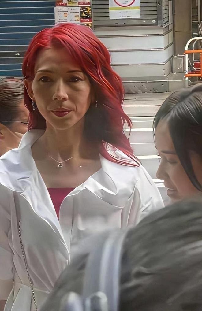 Á hậu làm nhân tình cho đại gia hơn 20 tuổi nay nhan sắc tàn tạ, hốc hác không thể tin- Ảnh 1. Á hậu làm nhân tình cho đại gia hơn 20 tuổi nay nhan sắc tàn tạ, hốc hác không thể tin- Ảnh 1.