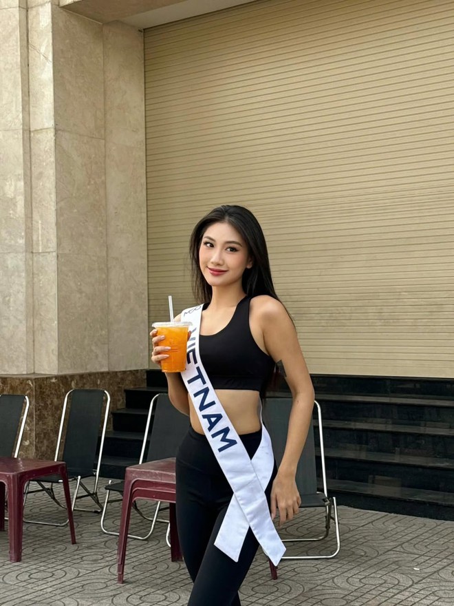 1 nàng hậu cứ để mặt mộc mới gây chú ý- Ảnh 7.