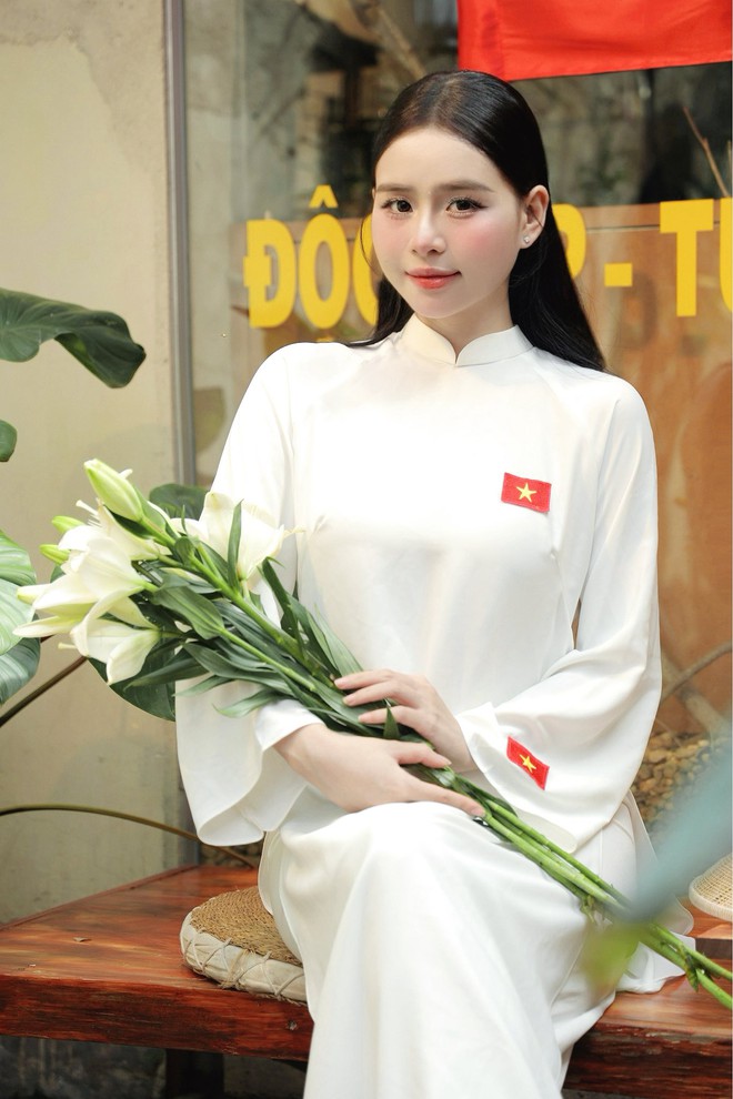 Mê mẩn ngắm nhan sắc hotgirl khiến Thanh Nhàn U22 Việt Nam phải 