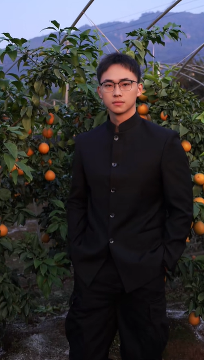 Bí thư thôn sinh năm 1997 mặc áo ba lỗ quảng bá nông sản địa phương: Bán "cháy hàng", 20 triệu người xem- Ảnh 5.