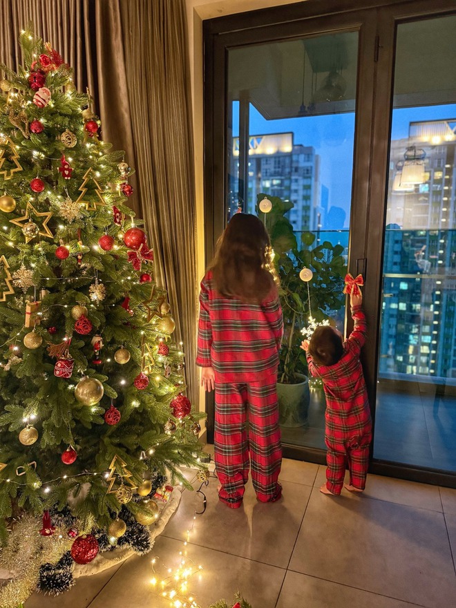 Sao Việt đón Giáng sinh: Decor không gian như cổ tích, riêng nhà Jun Phạm quá chữa lành- Ảnh 18.