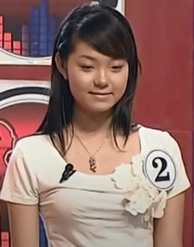 Cô gái Việt đẹp đến mức được truyền thông xứ Trung tung hô là "nữ thần", soi mặt mộc mới ngỡ ngàng- Ảnh 3.