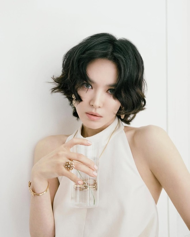 2025: Một năm quậy tới bến của Song Hye Kyo- Ảnh 2.