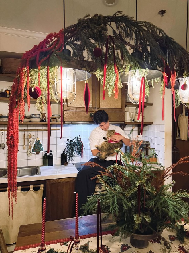 Sao Việt đón Giáng sinh: Decor không gian như cổ tích, riêng nhà Jun Phạm quá chữa lành- Ảnh 7.