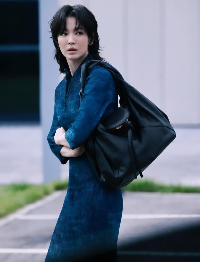 2025: Một năm quậy tới bến của Song Hye Kyo- Ảnh 6.