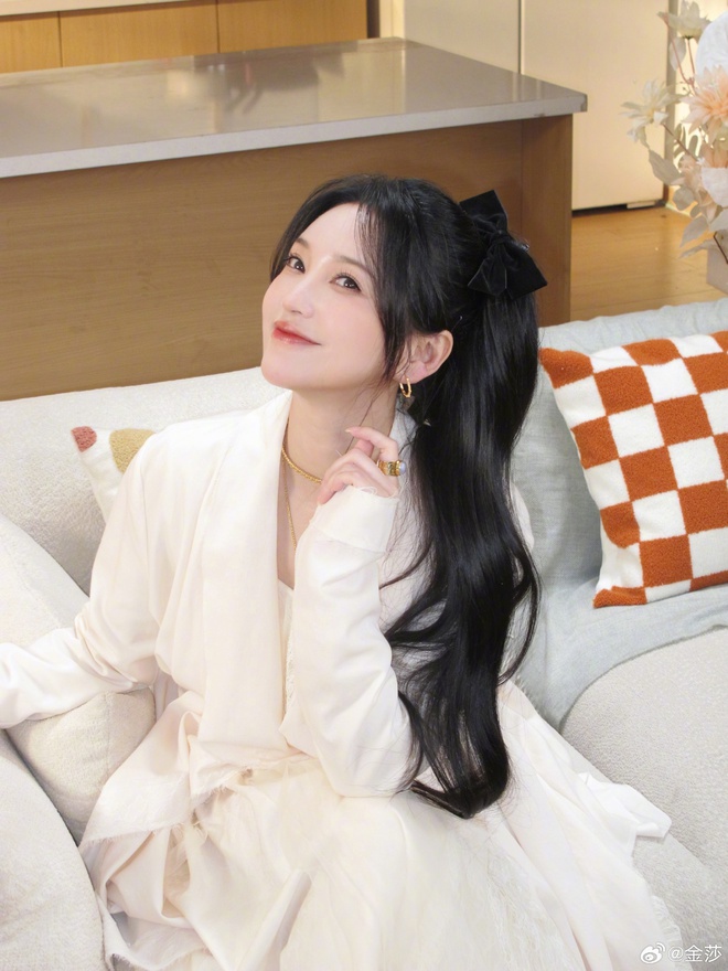 "Chị Đẹp" U45 được bạn trai kém 19 tuổi cầu hôn, cảnh đàm phán hợp đồng tiền hôn nhân gây xôn xao- Ảnh 2.