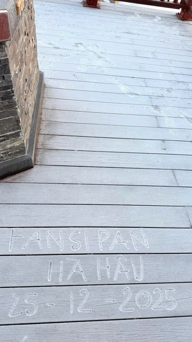 Sáng nay: Fansipan đã phủ trắng băng tuyết, đêm Noel chỉ còn 1 độ C- Ảnh 10.