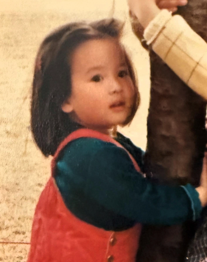 Ảnh hồi bé rõ nét của Song Hye Kyo gây sốt- Ảnh 2.