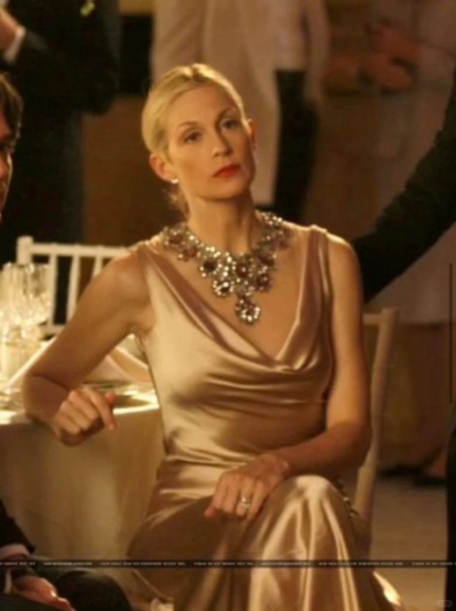 Xem lại Gossip Girl ở tuổi trung niên nhận ra vì sao quý bà ở khu thượng lưu này lại "đắt giá" như vậy- Ảnh 5.