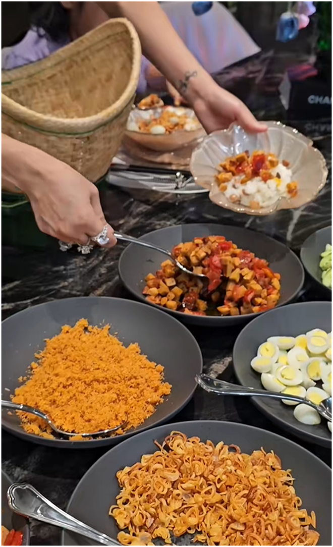 2 chiếc nhẫn kim cương trên tay Đỗ Hà - con dâu Tập đoàn Sơn Hải gây bàn tán- Ảnh 11.