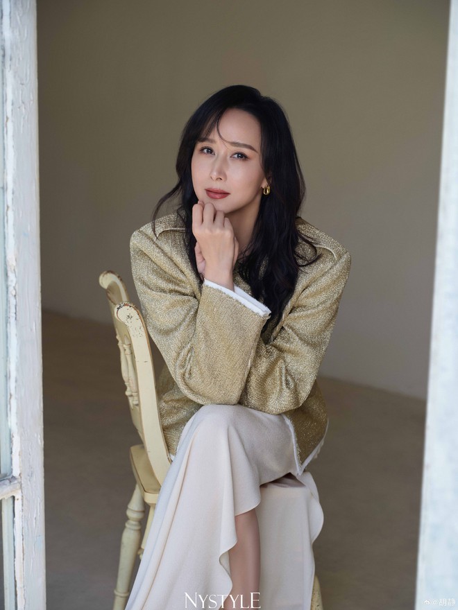 Người đẹp cưới "đại gia mai táng" sướng như tiên: Ở biệt phủ 6.000 m2, sáng hái mít chiều hái sầu riêng- Ảnh 10.