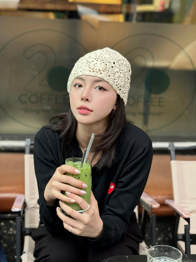 Xạ thủ Phí Thanh Thảo khác lạ sau loạt hint tình cảm với Lý Đức U22 Việt Nam, netizen nói thẳng: "Vibe này không hợp"- Ảnh 4.