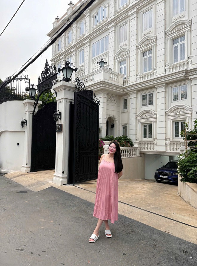 Cận cảnh biệt thự 200 tỷ đồng của Hoa hậu Việt Nam- Ảnh 6. Cận cảnh biệt thự 200 tỷ đồng của Hoa hậu Việt Nam- Ảnh 6.