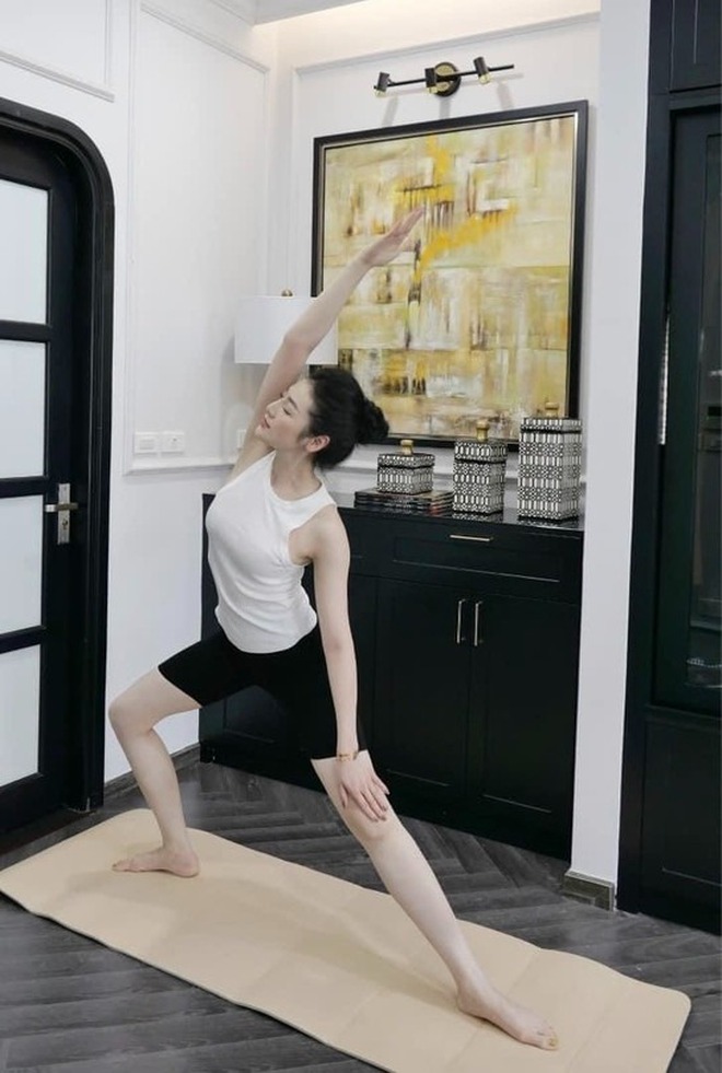 Mỹ nhân "theo chồng bỏ cuộc chơi", ở biệt thự 250 tỷ cao cấp nhất Hà thành- Ảnh 13. Mỹ nhân "theo chồng bỏ cuộc chơi", ở biệt thự 250 tỷ cao cấp nhất Hà thành- Ảnh 13.