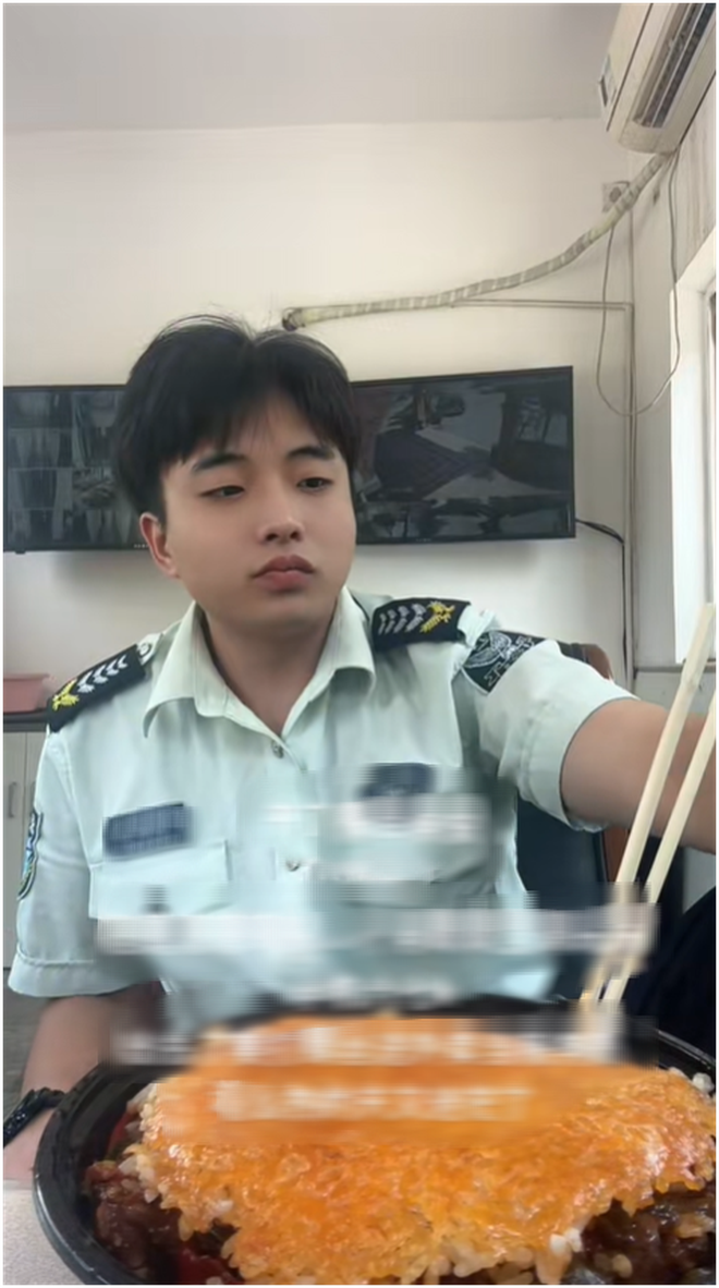 Dự đoán nghề HOT năm 2026: Vì sao bảo vệ lương 15 triệu/ tháng được "săn đón"?- Ảnh 3.