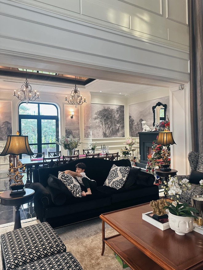 Mỹ nhân "theo chồng bỏ cuộc chơi", ở biệt thự 250 tỷ cao cấp nhất Hà thành- Ảnh 5. Mỹ nhân "theo chồng bỏ cuộc chơi", ở biệt thự 250 tỷ cao cấp nhất Hà thành- Ảnh 5.