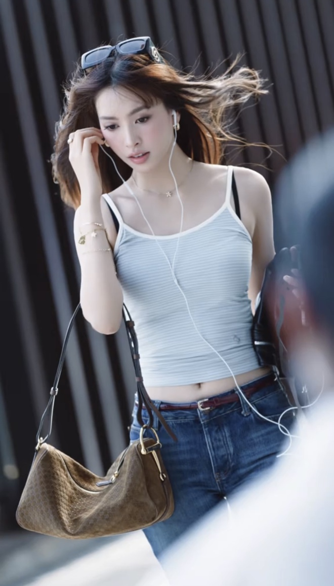 Ngọc Trinh thua Tiểu Vy lẫn chính mình 10 năm trước- Ảnh 12.