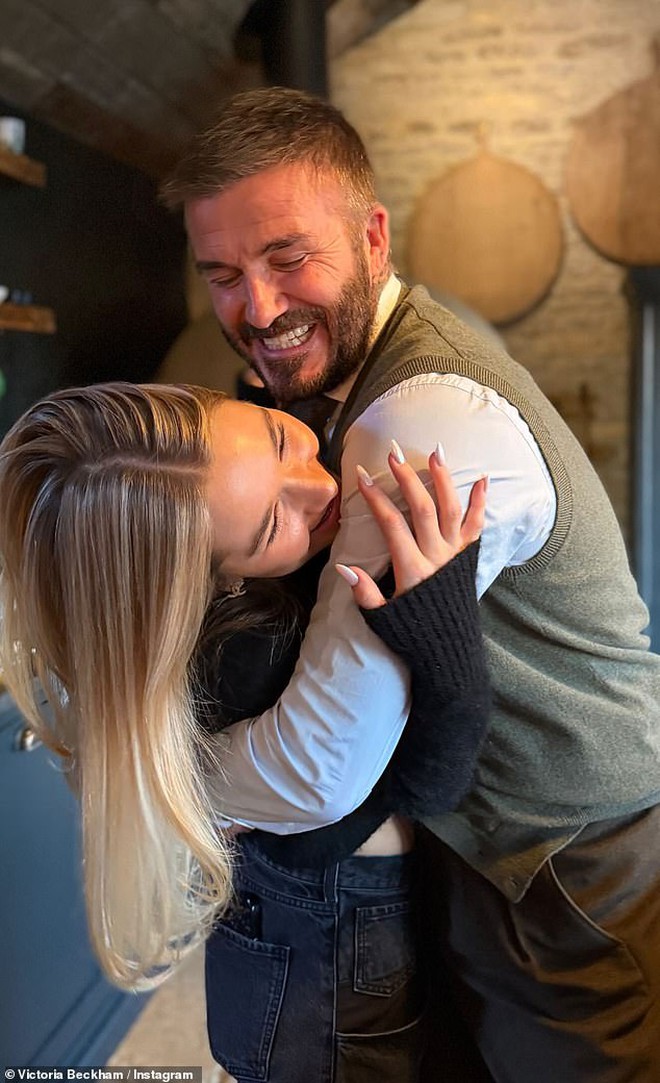 Hưởng loạt đặc quyền khi là con trai Beckham, "cậu ấm bất tài" lại "vô ơn", đến em gái út Harper cũng bị ghẻ lạnh- Ảnh 2.