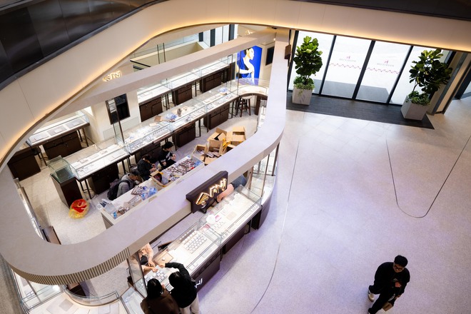 TTTM Hanoi Centre vừa ra mắt Hà Nội: Không gian sang như khách sạn 5 sao, kỳ công bảo tồn cây đa giữa khuôn viên- Ảnh 21.