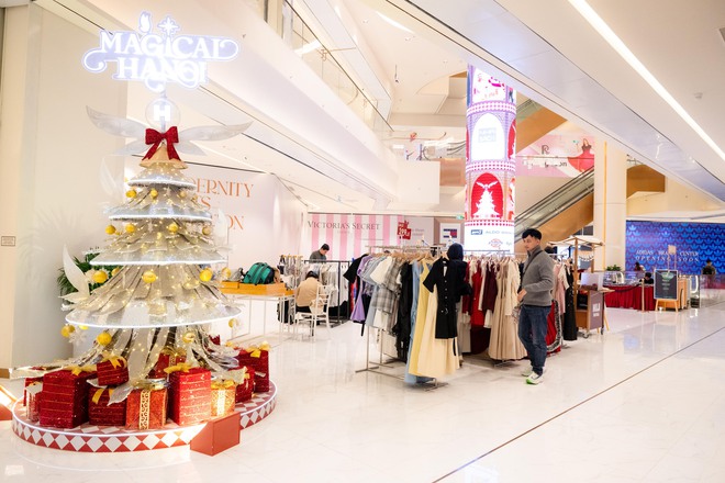 TTTM Hanoi Centre vừa ra mắt Hà Nội: Không gian sang như khách sạn 5 sao, kỳ công bảo tồn cây đa giữa khuôn viên- Ảnh 26.