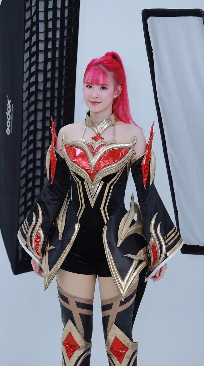 Tranh luận chuyện Khởi My dùng AI- Ảnh 1.