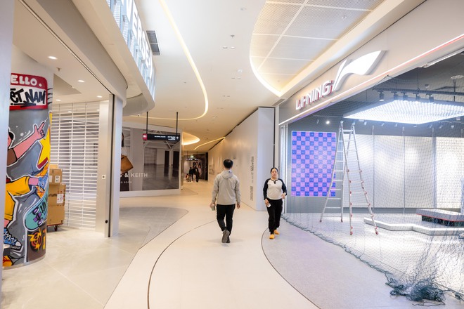 TTTM Hanoi Centre vừa ra mắt Hà Nội: Không gian sang như khách sạn 5 sao, kỳ công bảo tồn cây đa giữa khuôn viên- Ảnh 10.