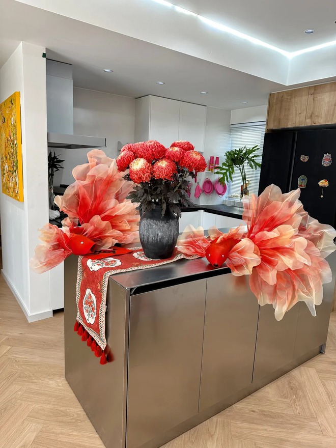 Kh&ocirc;ng chỉ đẹp, đ&acirc;y l&agrave; l&yacute; do người xưa dặn nhất định phải b&agrave;y hoa c&uacute;c ng&agrave;y Tết để gọi 