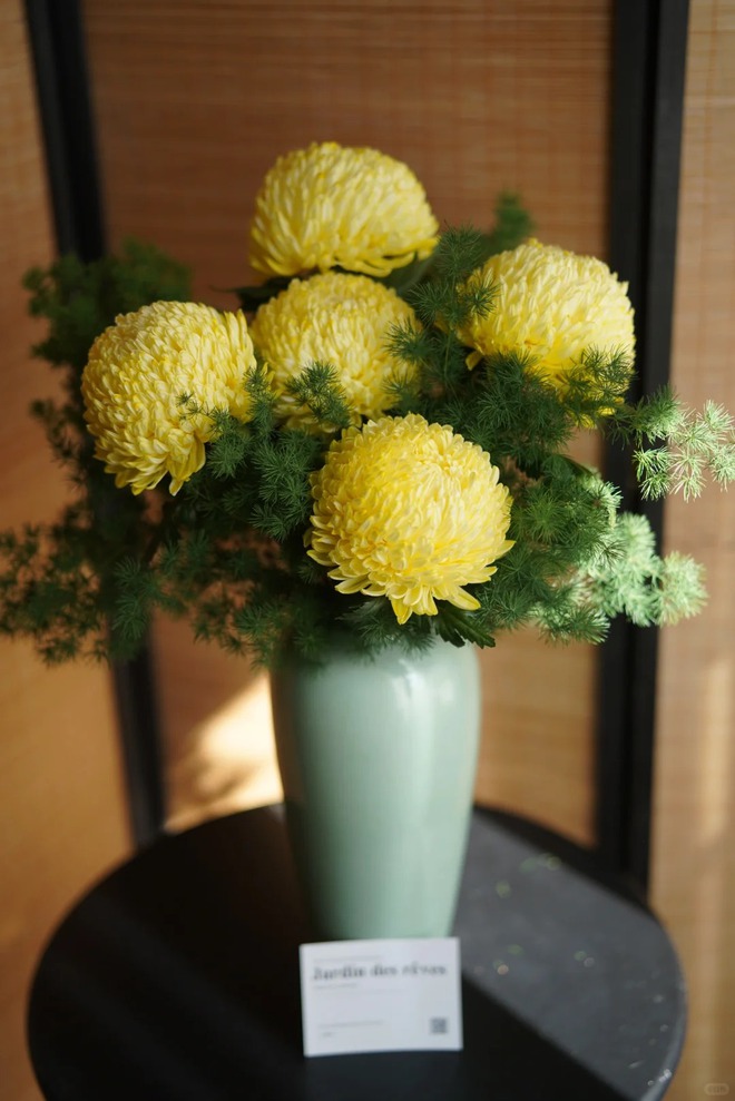 Kh&ocirc;ng chỉ đẹp, đ&acirc;y l&agrave; l&yacute; do người xưa dặn nhất định phải b&agrave;y hoa c&uacute;c ng&agrave;y Tết để gọi 