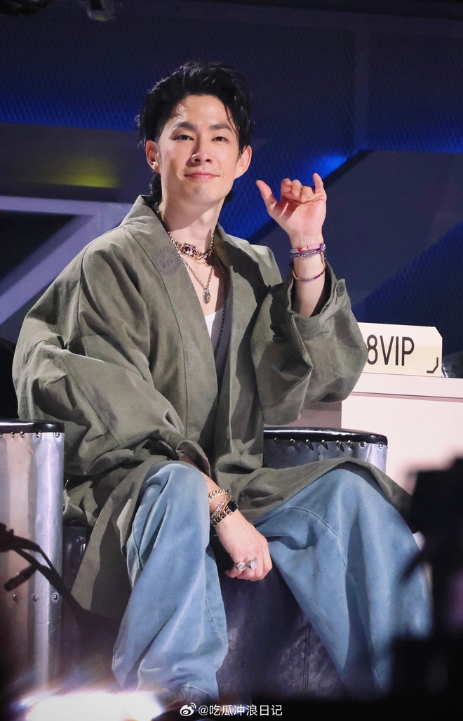 Vẻ ngoài gầy rộc, mặt hóp trơ xương đến khó tin của tài tử F4 Vườn Sao Băng- Ảnh 2. Vẻ ngoài gầy rộc, mặt hóp trơ xương đến khó tin của tài tử F4 Vườn Sao Băng- Ảnh 2.