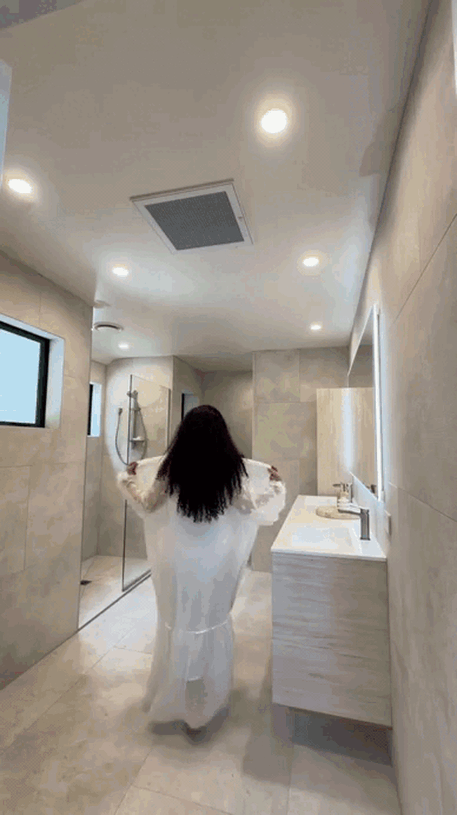 Nữ diễn viên Việt lấy chồng tỷ phú, sống như "bà hoàng", ngủ dậy có 5 hầu gái phục vụ- Ảnh 6.