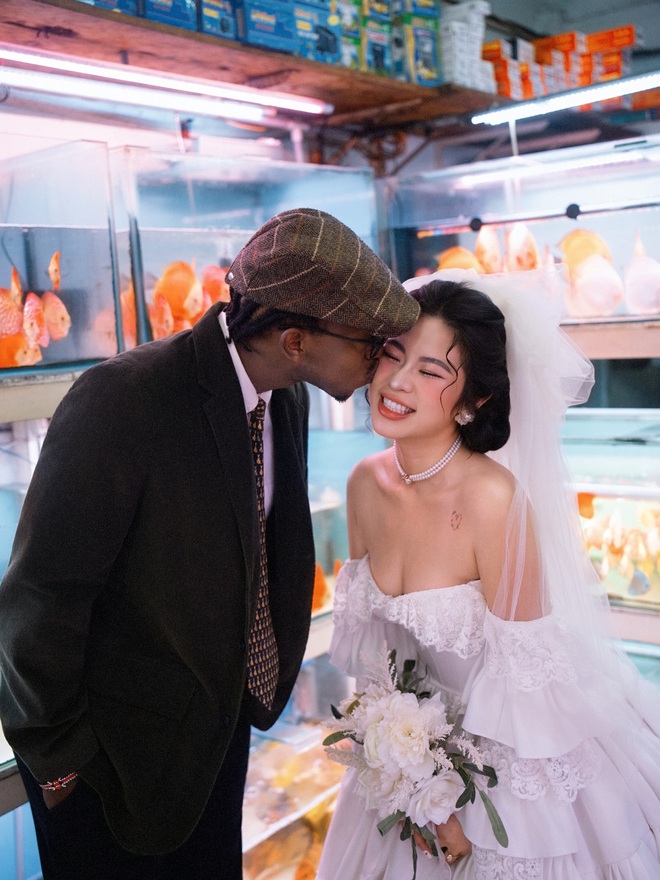 Bộ ảnh cưới cô dâu Việt và chú rể châu Phi viral nhất lúc này- Ảnh 7. Bộ ảnh cưới cô dâu Việt và chú rể châu Phi viral nhất lúc này- Ảnh 7.