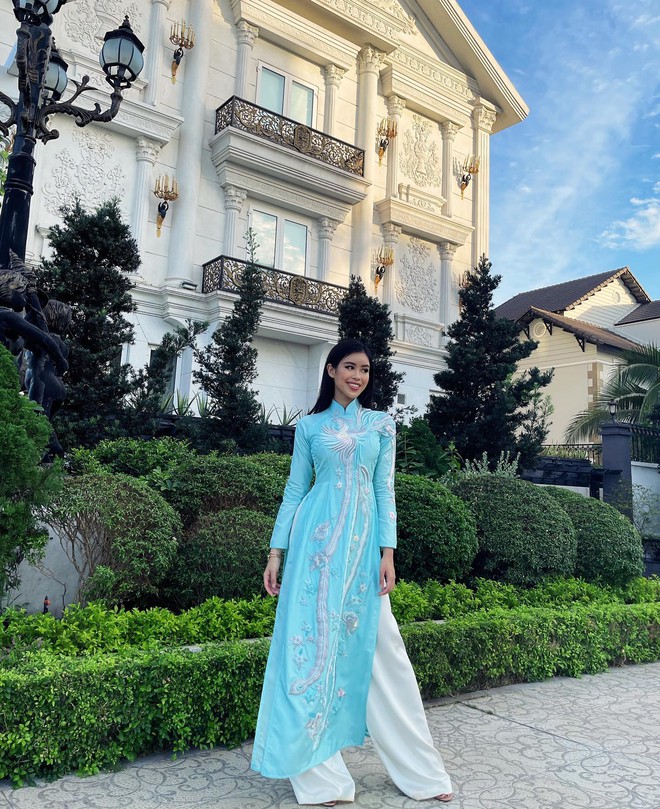 Sự thật về cuộc sống của con gái tỷ phú Johnathan Hạnh Nguyễn- Ảnh 6. Sự thật về cuộc sống của con gái tỷ phú Johnathan Hạnh Nguyễn- Ảnh 6.