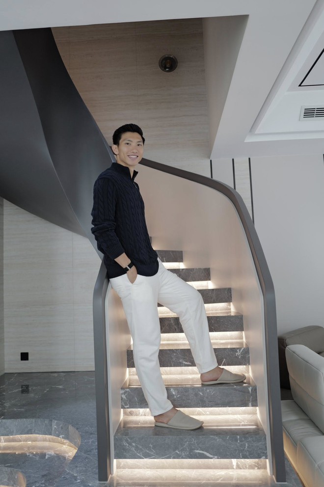 Đoàn Văn Hậu cùng loạt tuyển thủ xây biệt thự chục tỷ năm 2025, nhưng sổ đỏ phố cổ của Duy Mạnh mới oách!- Ảnh 6.